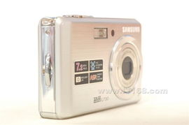 三星藍(lán)調(diào)L730數(shù)碼相機(jī) 經(jīng)典設(shè)計(jì)與實(shí)用性能的數(shù)碼影像伴侶